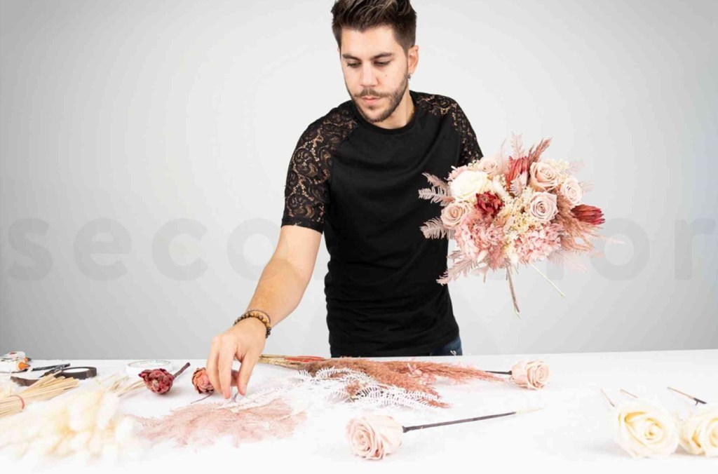 designing bouquet