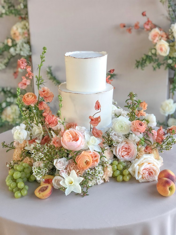 floral and image by ashleyfoxdesigns

cake meadow