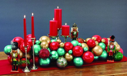 Holiday Balloon Table Runner